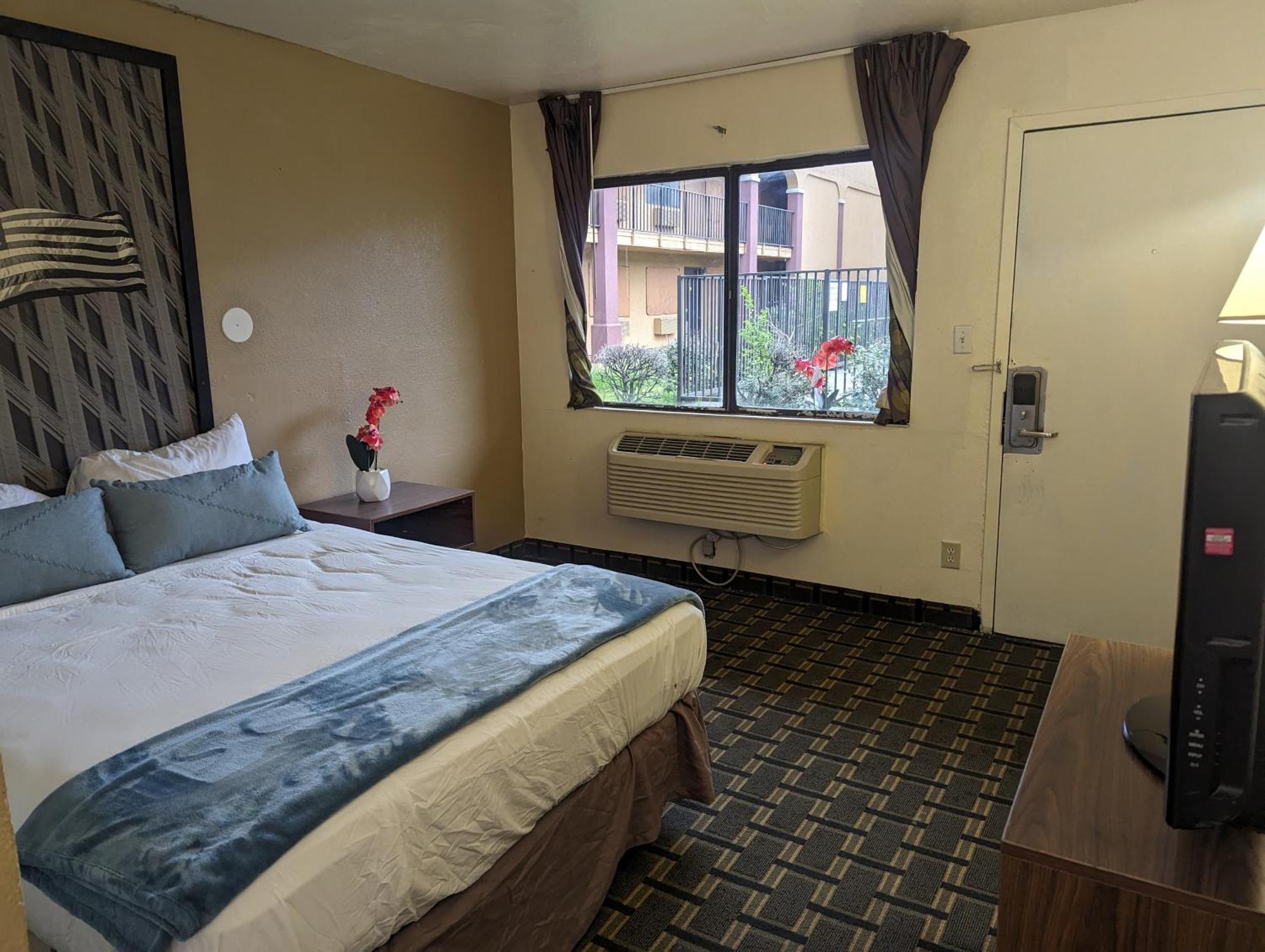 Southern Comfort Hotel Tulsa Kültér fotó